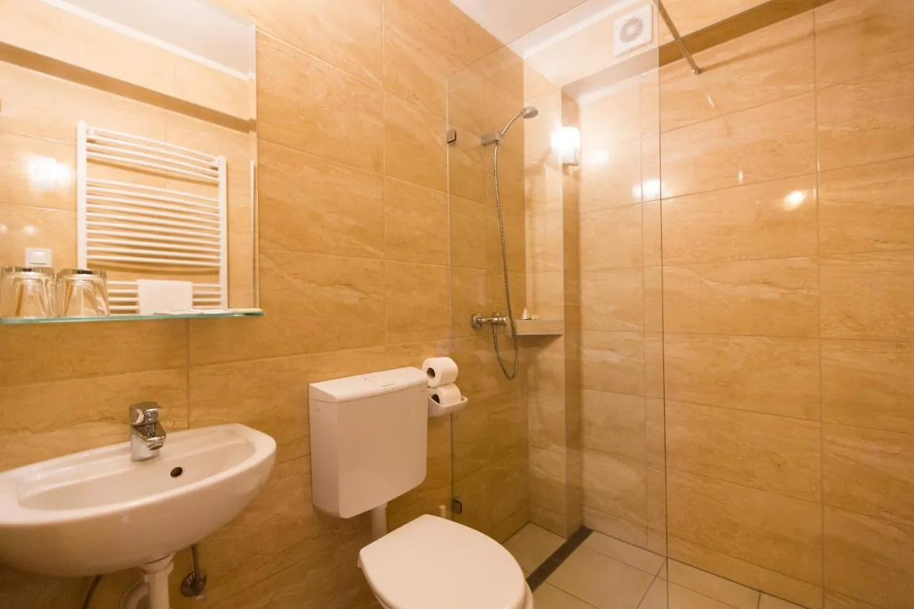 Passzio Panzio Hotel Budapest 3*,  Hungary