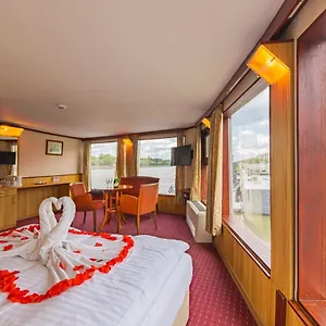 Fortuna Boat *** Budapest