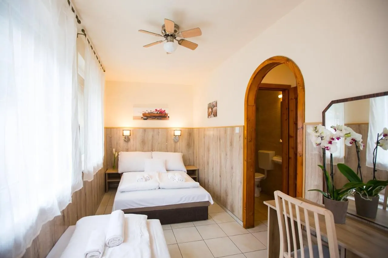 Passzio Panzio Hotel Budapeste Casa de hóspedes